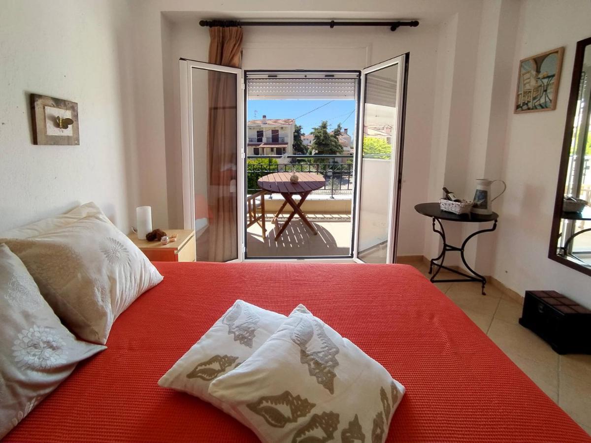 Seaside Villa Clio นิกิติ ภายนอก รูปภาพ
