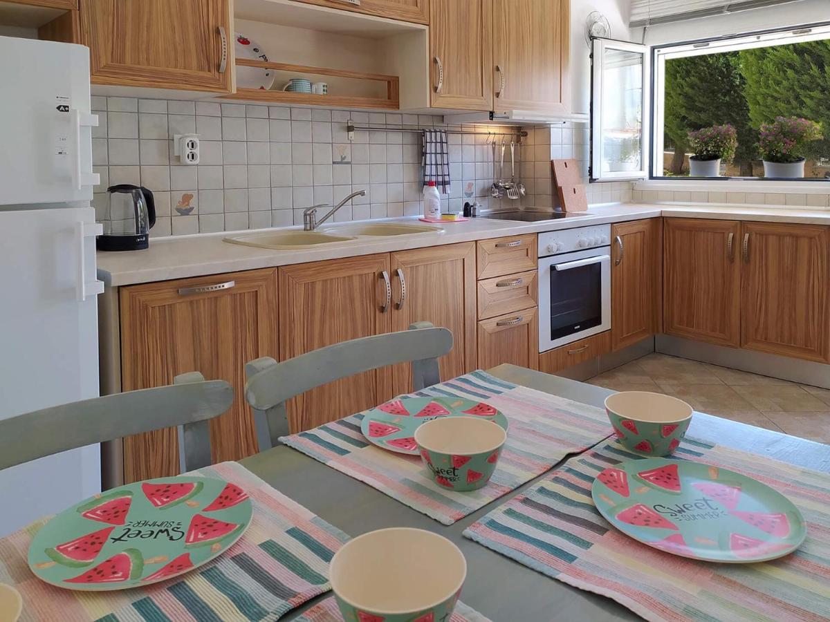 Seaside Villa Clio นิกิติ ภายนอก รูปภาพ