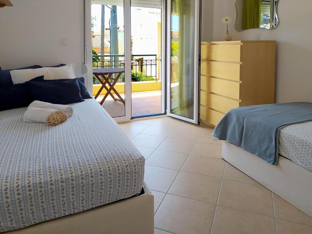 Seaside Villa Clio นิกิติ ภายนอก รูปภาพ