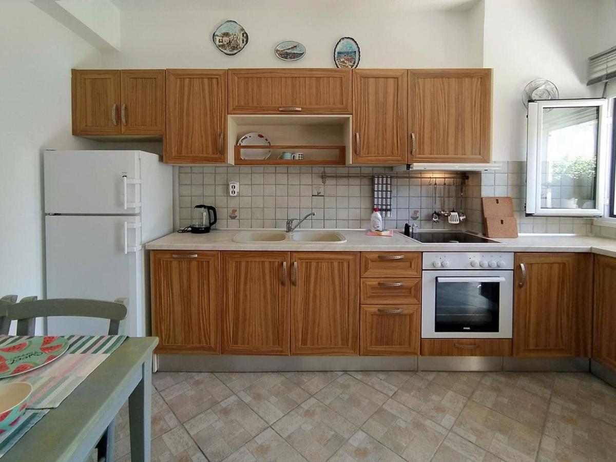 Seaside Villa Clio นิกิติ ภายนอก รูปภาพ