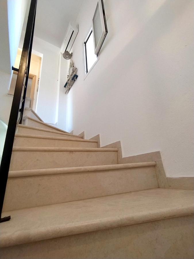 Seaside Villa Clio นิกิติ ภายนอก รูปภาพ