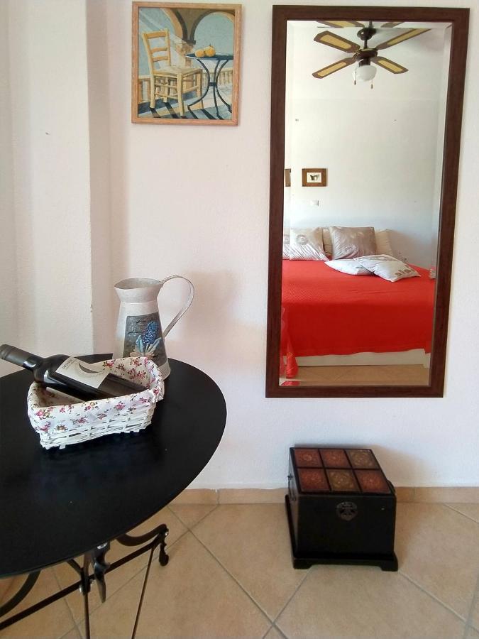 Seaside Villa Clio นิกิติ ภายนอก รูปภาพ